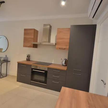 1 Bedroom Flat * Gzira