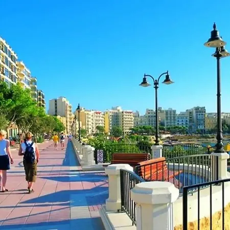 1 Bedroom Flat شقة *